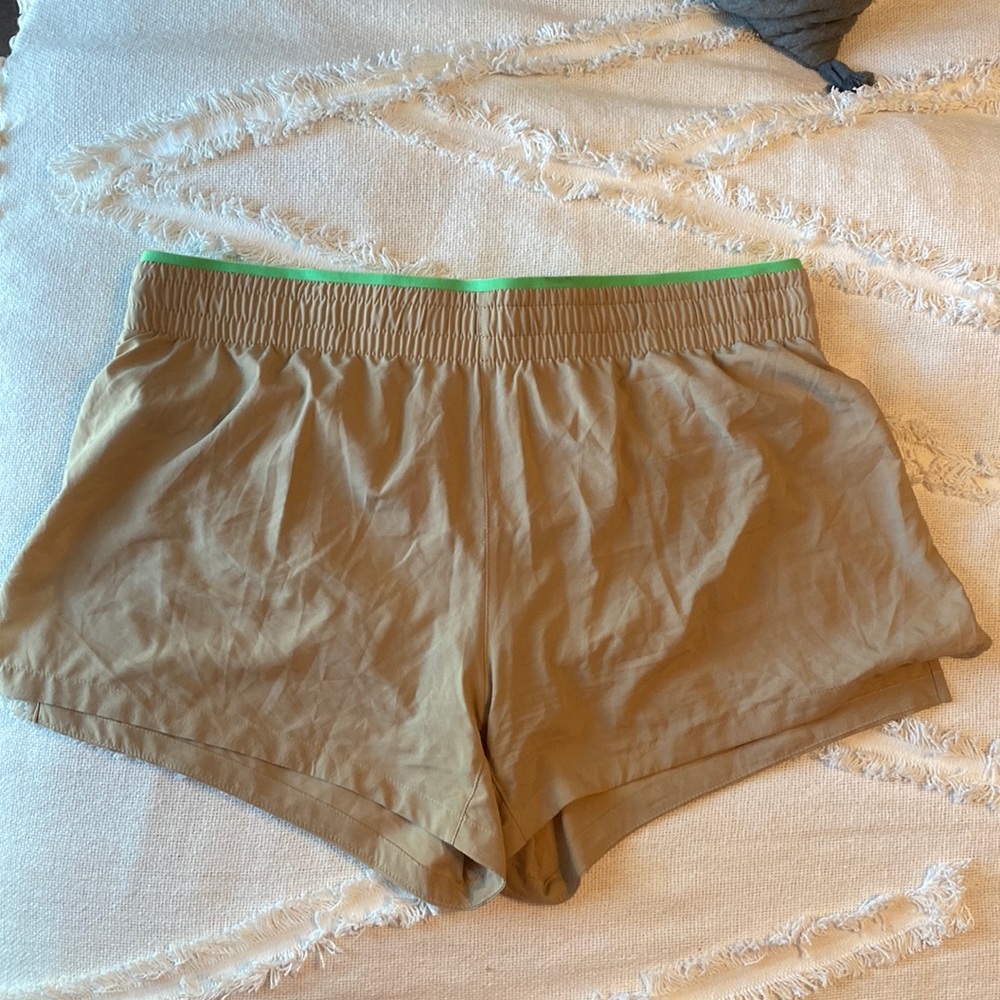 Fabletics Hali Run Shorts NWT